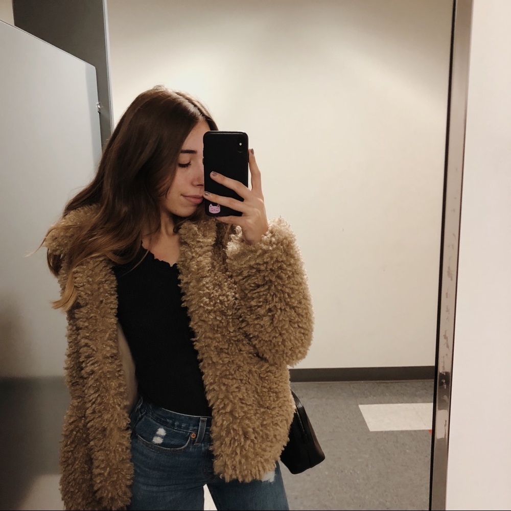 SOLD ✨ zara soft faux fur jacket - Picture 6 of 6